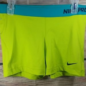 Nike pro combat compression shorts women’s XL